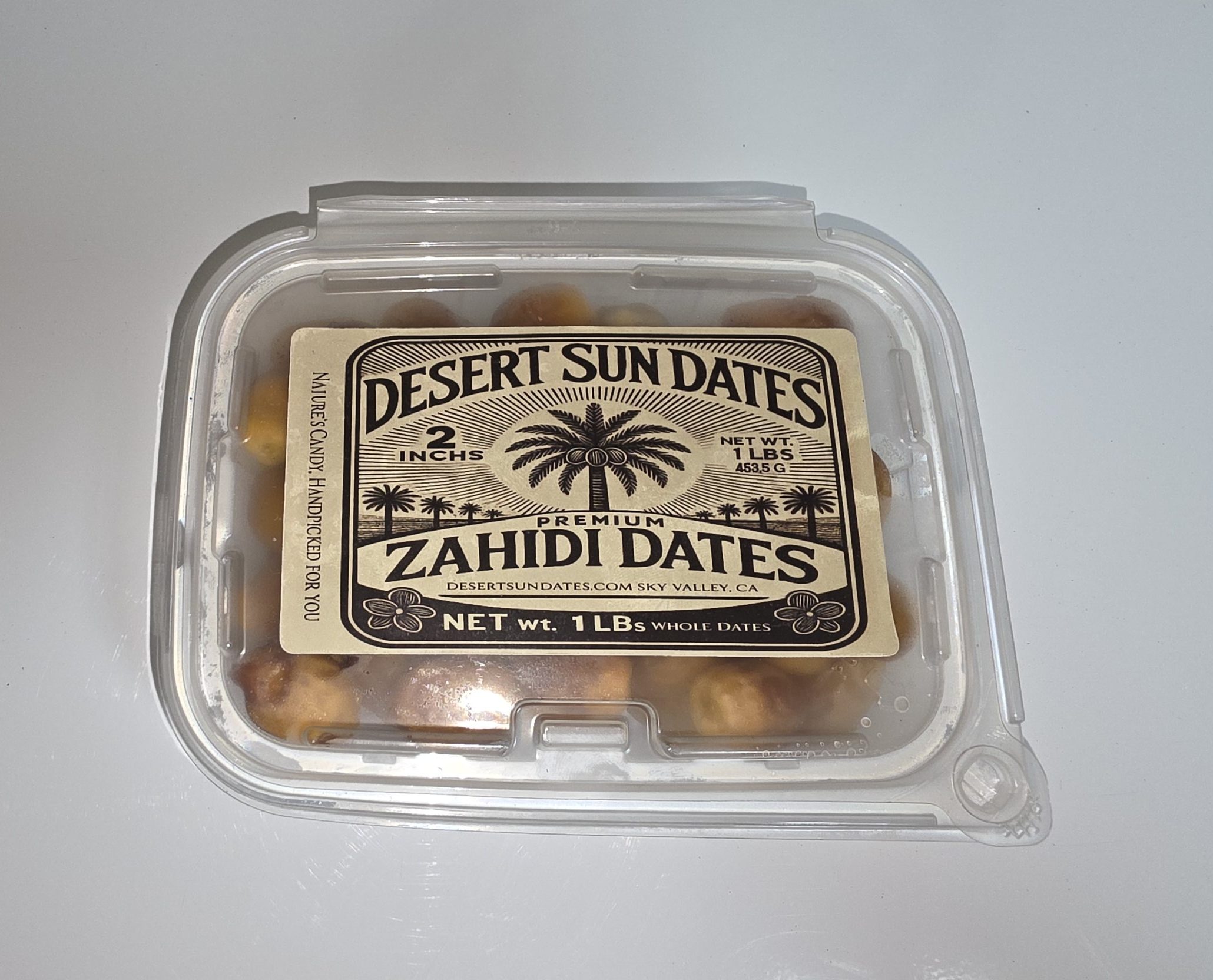 California Zahidi dates from Desert Sun Dates private date ranch